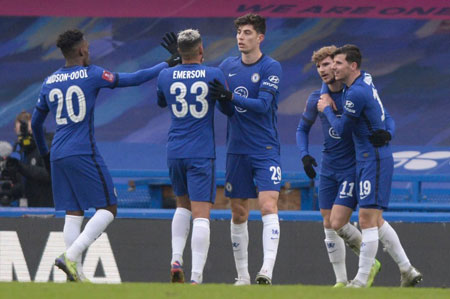 开场1分钟破门，塞塞尼翁推射破门，富勒姆1-0狼队