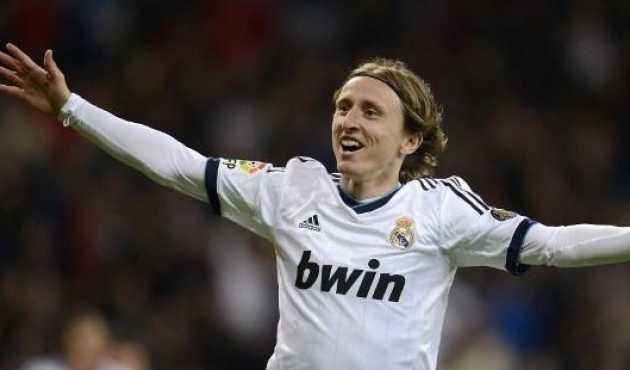 TA：拜仁不太可能6500万欧买断雅克松，切尔西认为他价值很高