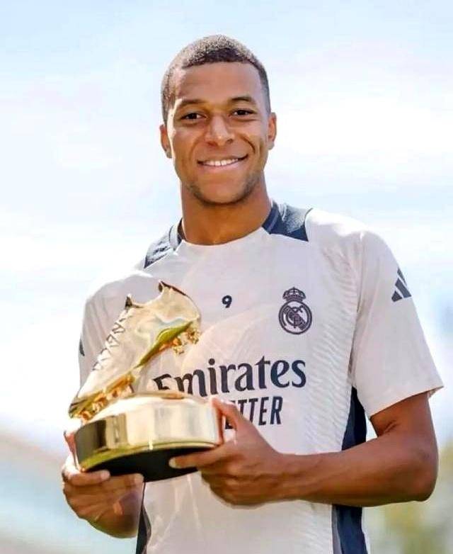 广岛前锋：亚冠与J联赛在身体对抗、速度等方面有很大区别